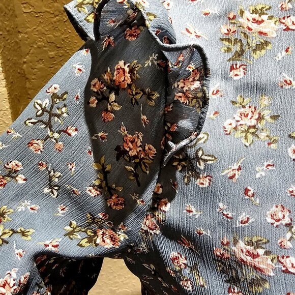 Milk & Honey  Teal Floral Smocked Waist M Top Frenchy Boho Retro Ditsy Romantic - Picture 8 of 9